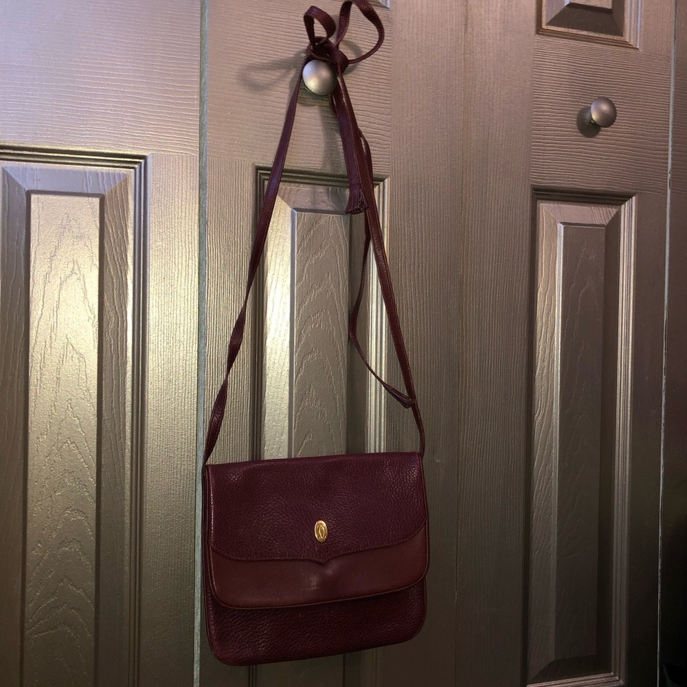 Cartier AUTHENTIC Vintage Burgundy Textured Smooth Leather Crossbody Tassel Bag - Picture 4 of 16